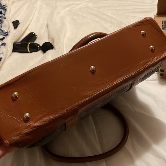 Louis Vuitton LV Rare Brown Tan Monogram Canvas 16x11 - Picture 4 of 6